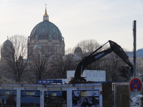 U-Bahn-Baustelle vor dem Roten Rathaus