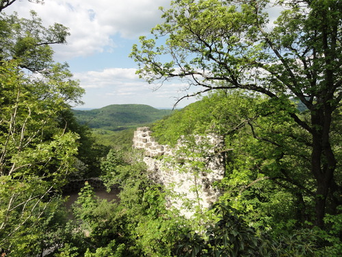 Burg auf den Drachenfels